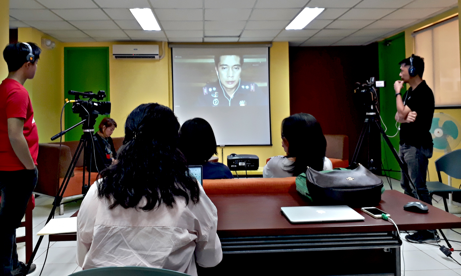 Dr. Jessie Dizon of the Philippine National Police Health Service gives an online lecture about Disaster Risk Reduction and Management in Health